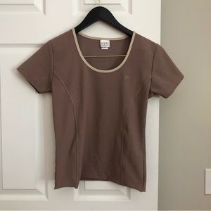 So Sporty Short Sleeve Beach Activewear Shirt Made in USA Women’s Medium